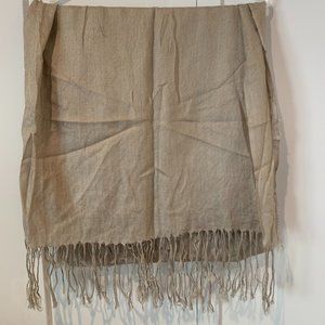 Gray shawl/scarf/wrap